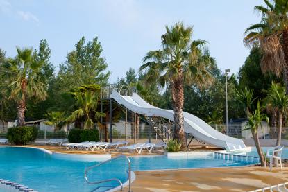 piscine avec toboggan camping